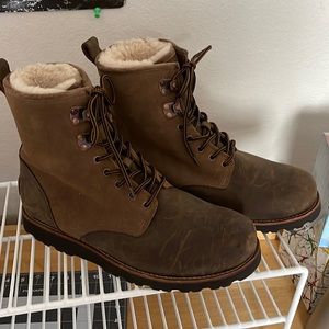 UGG Hannen TI Winter Men’s Boot size 9